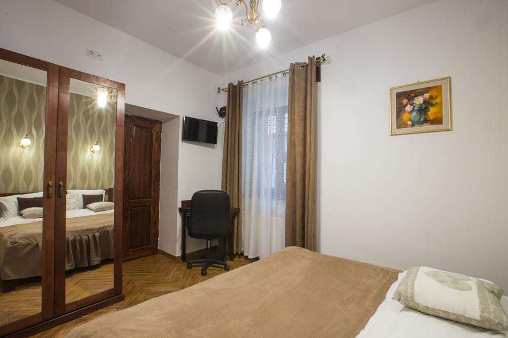 History Apartments Cetatii Sibiu Buitenkant foto